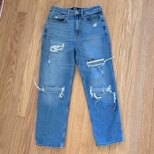 Hollister Ultra High-Rise Vintage Straight Jeans